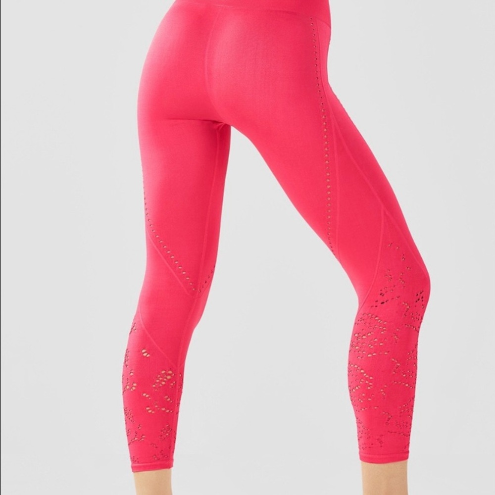 Fabletics Luciano Hot Pink Laser Cut out Crop Leggings 22” Large Activewear - Picture 2 of 15